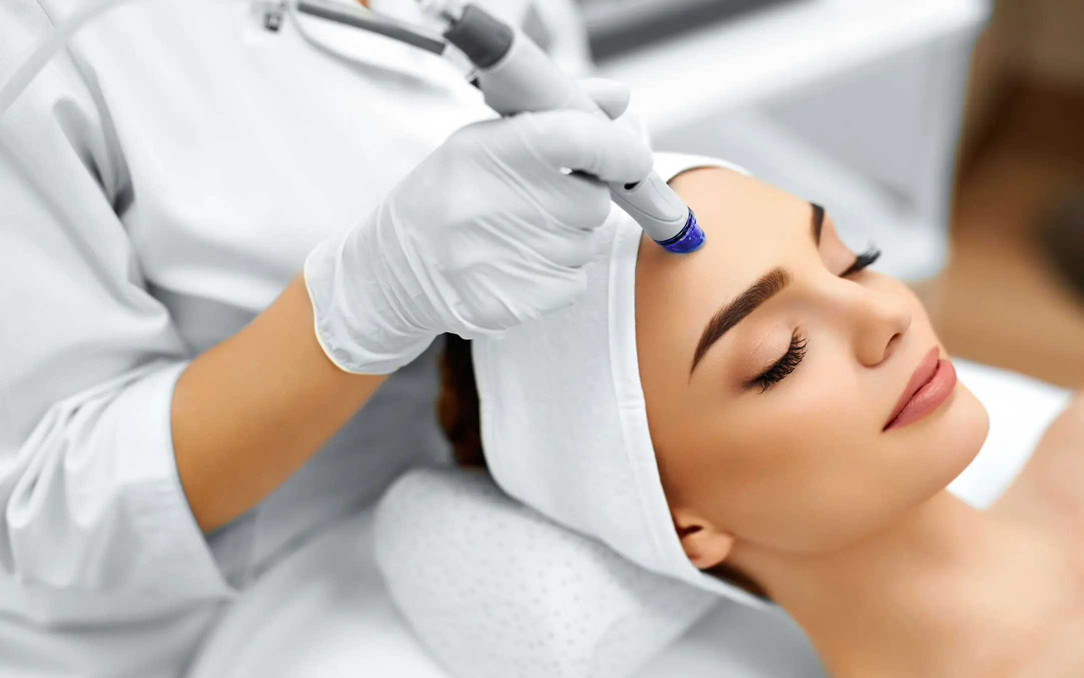 What Is Collagen Lift Therapy and How Can It Help Ageing, Loose Skin Eaton?